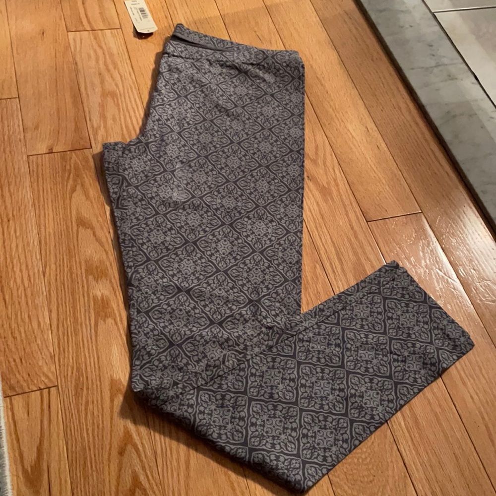 Brand New Printed Jersey Leggings!!
